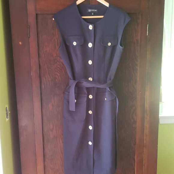 Jones New York Dresses & Skirts - Jones New York sleeveless navy business dress